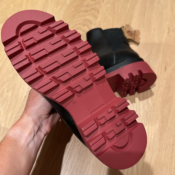 Brand new, made in Spain leather boots - Picture 4 of 5